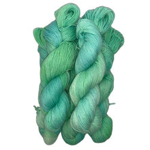 Lade das Bild in den Galerie-Viewer, Alpaka-Sockenwolle