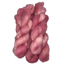 Lade das Bild in den Galerie-Viewer, Alpaka-Sockenwolle