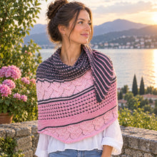 Lade das Bild in den Galerie-Viewer, Strickset Tuch Cosmopolitan
